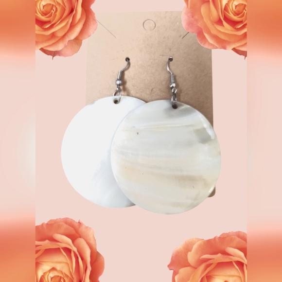 Genuine Shell Mother of Pearl Disk Earrings - Picture 1 of 3